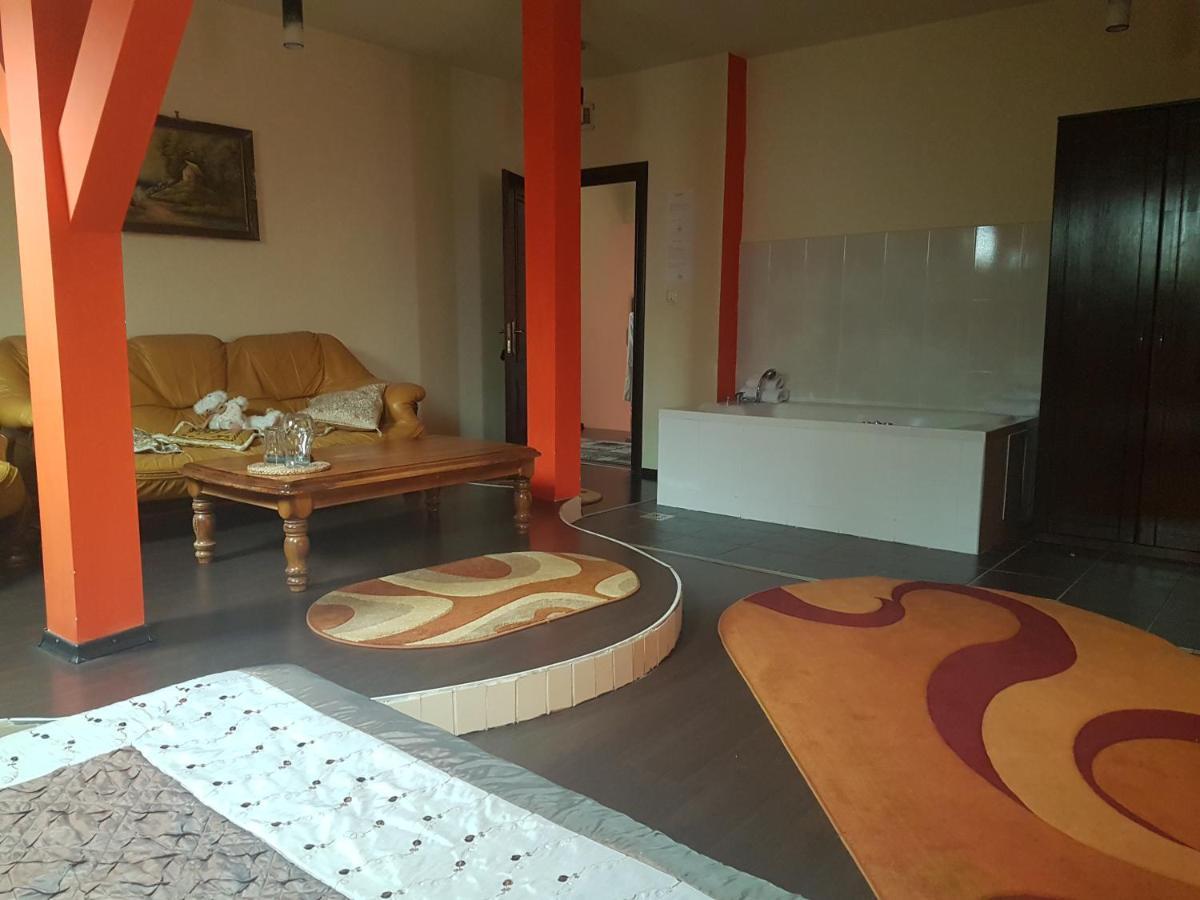 Bed and Breakfast Casa David Rădăuţi Zewnętrze zdjęcie